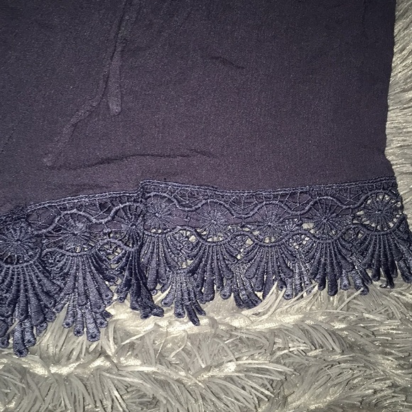 Shorts - Picture 2 of 3